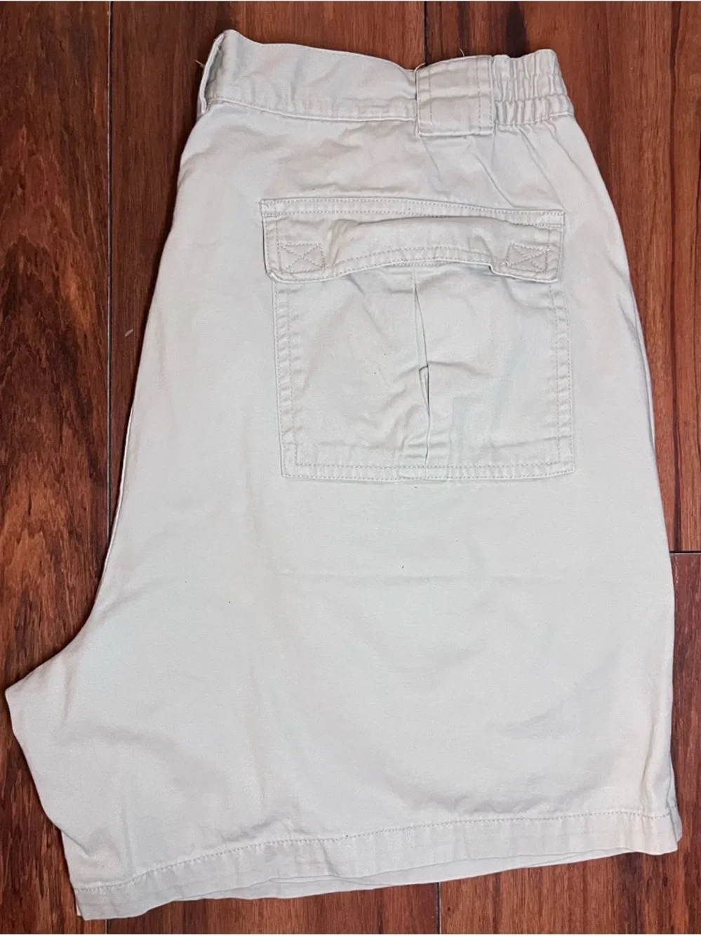 Men's Light Gray Cargo Shorts 3/$21 or 4/$28 - Picture 3 of 12